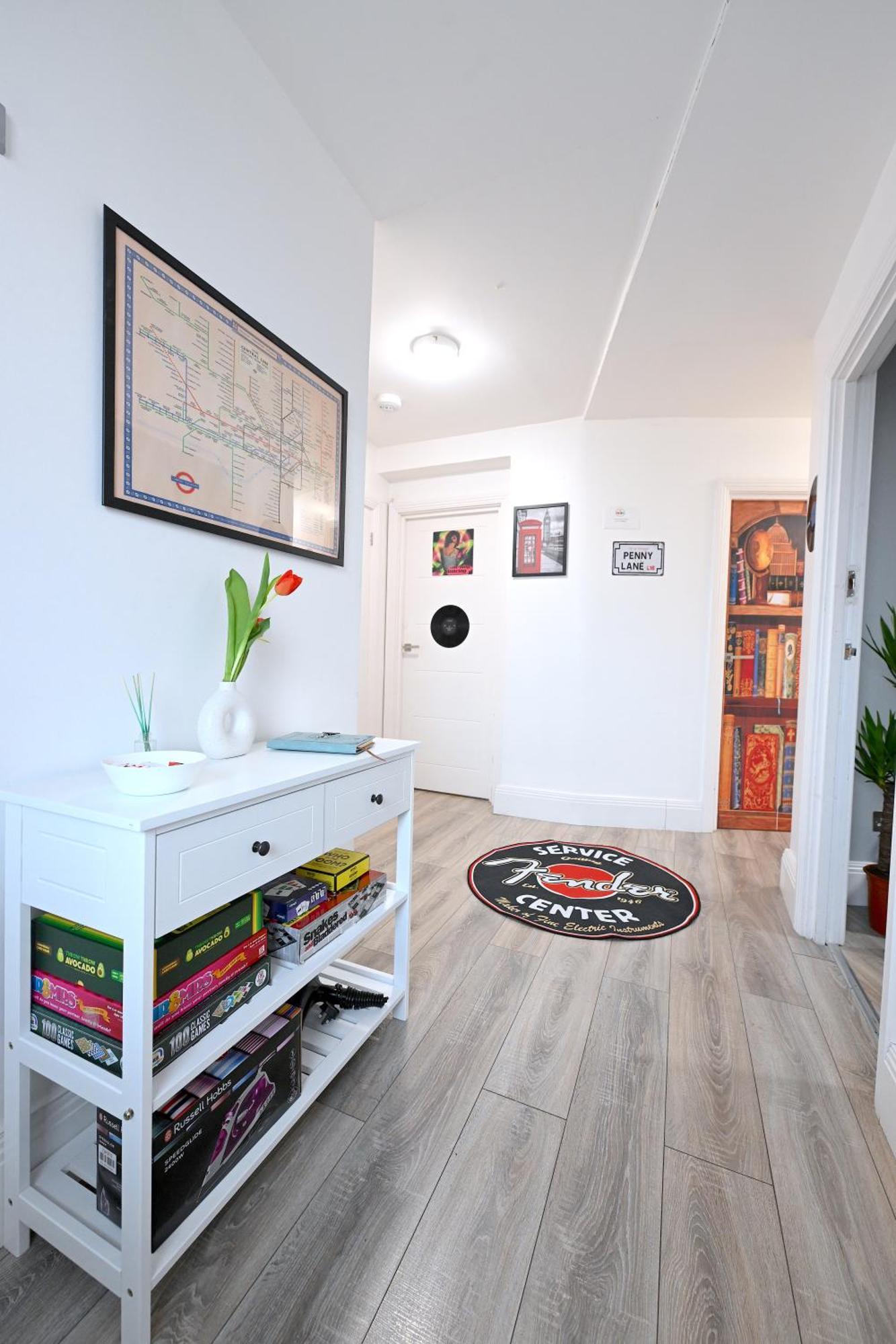 Superb 4 Bedroom Flat In The Heart Of Camden Town Londres Exterior foto