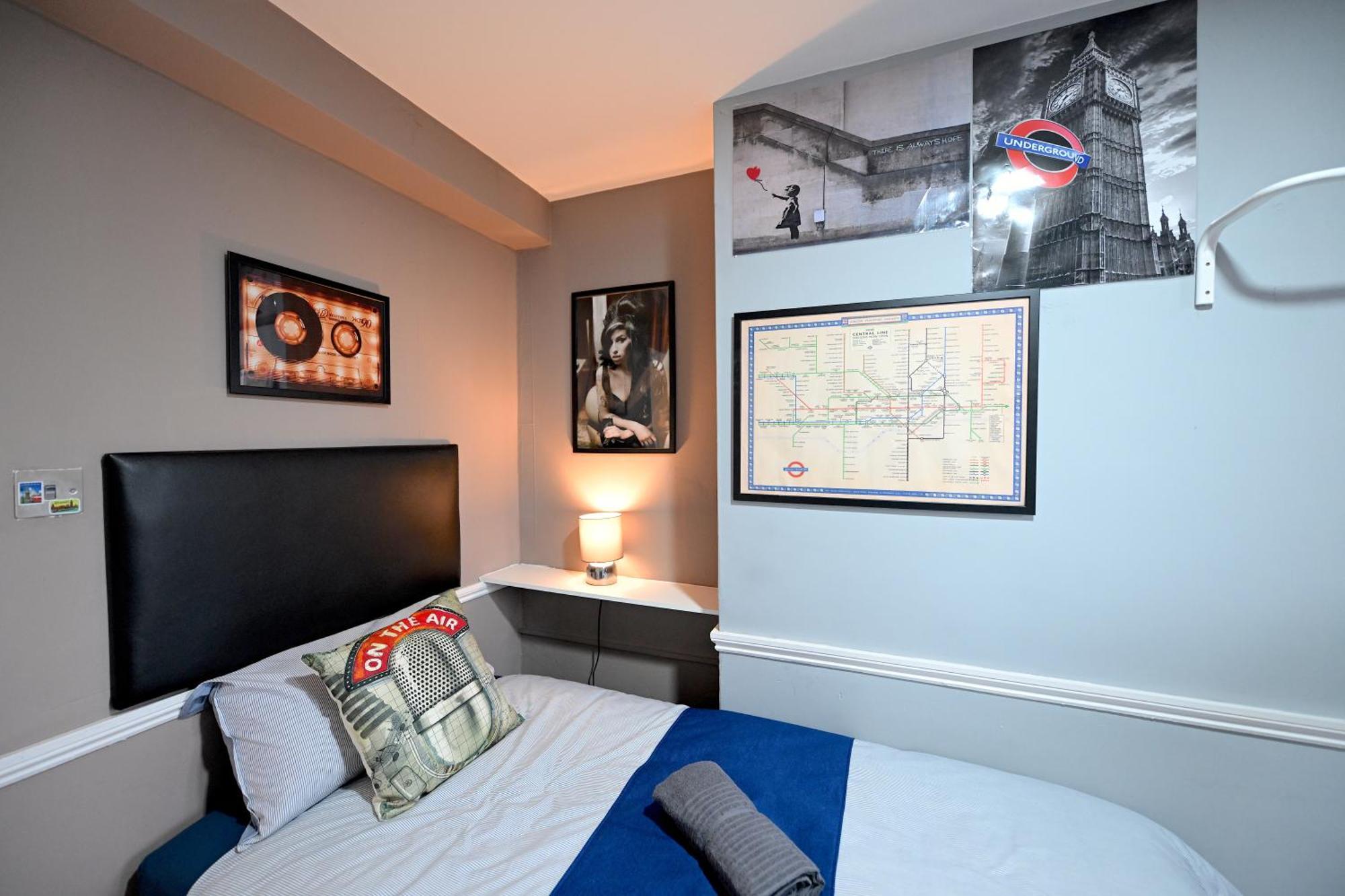 Superb 4 Bedroom Flat In The Heart Of Camden Town Londres Exterior foto