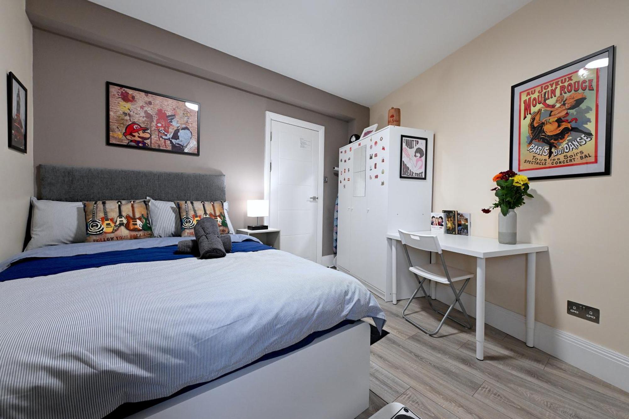 Superb 4 Bedroom Flat In The Heart Of Camden Town Londres Exterior foto