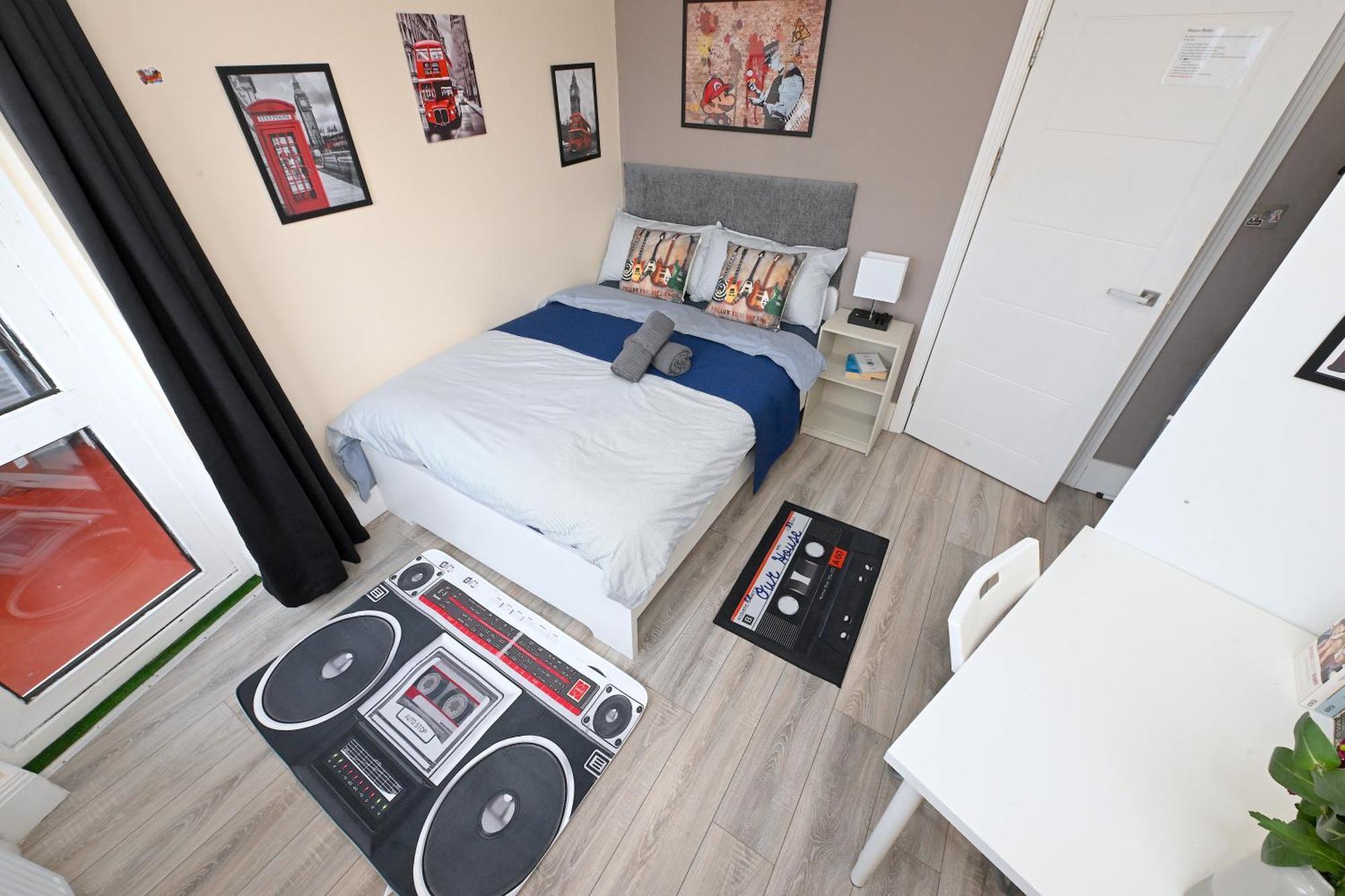 Superb 4 Bedroom Flat In The Heart Of Camden Town Londres Exterior foto